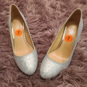 Glittered Silver High Heel Pumps